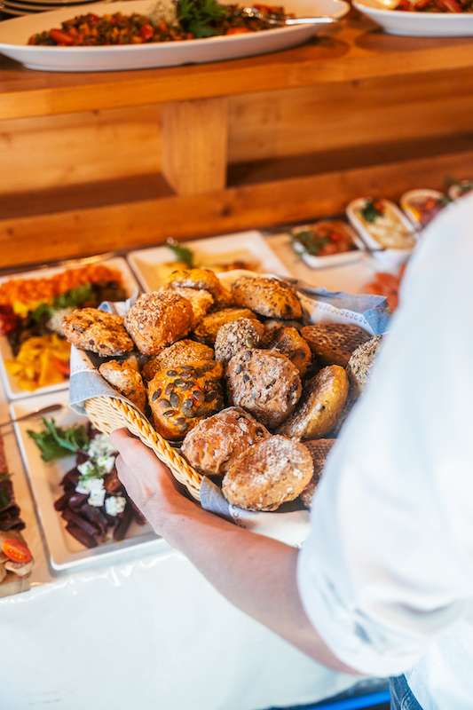 Frischer Brotkorb